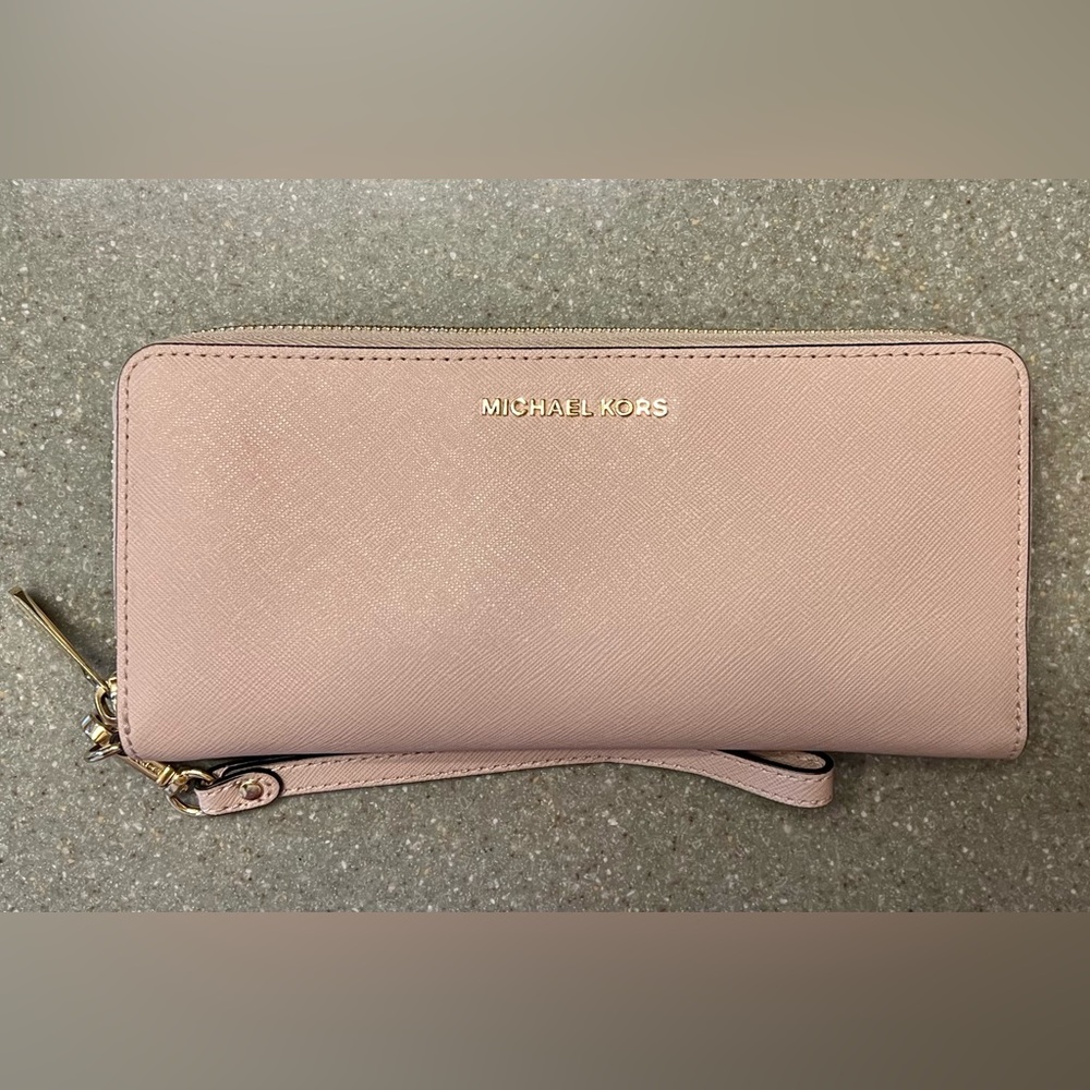 Michael Kors XL Wristlet